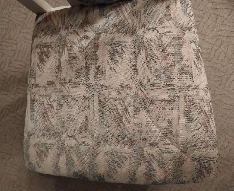 Stůl kulatý jídelní, rozkládací a 4 židle - 6