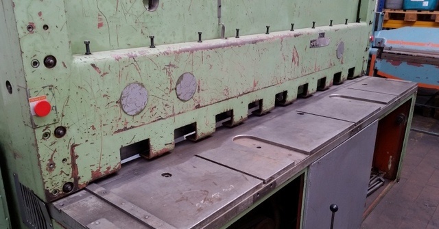 Nůžky tabulové NTE 2500/4 B - 6