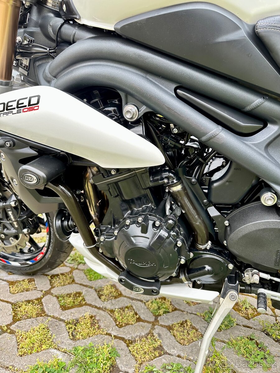 Triumph Speed triple 1050 - 6
