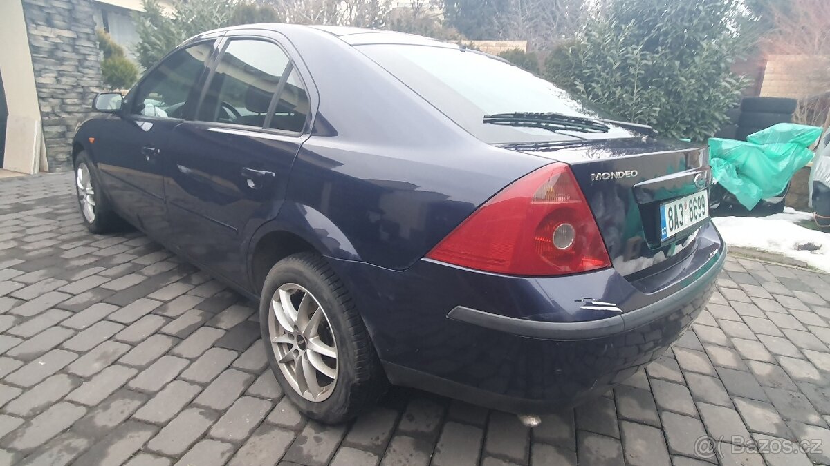 Ford Mondeo 1.8i - 6