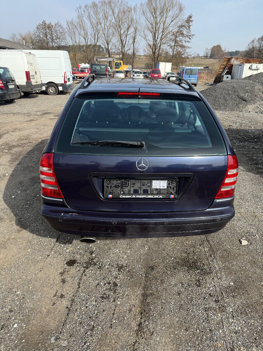 Mercedes C 280 w203 v6 - 6