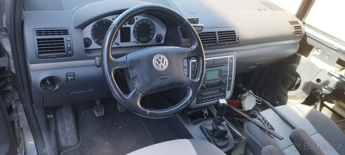 VW Sharan - 6