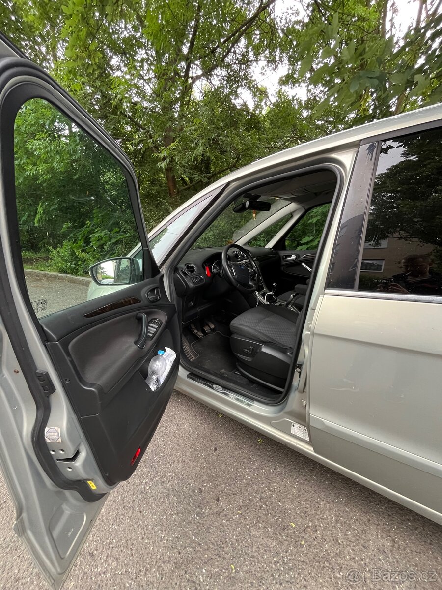 Ford Galaxi - 6