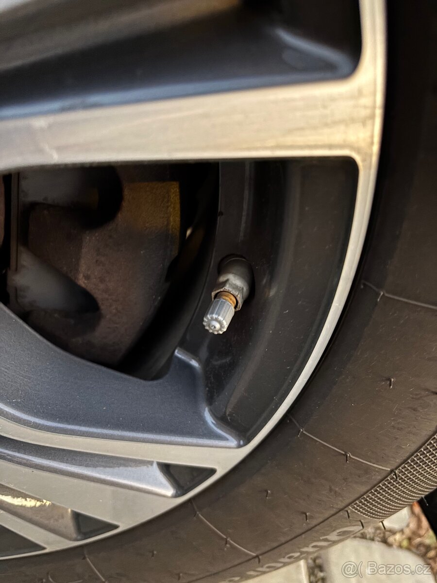 Toyota Rav4 4gen. Alu sada originál Toyota Kleber Quadraxer. - 6