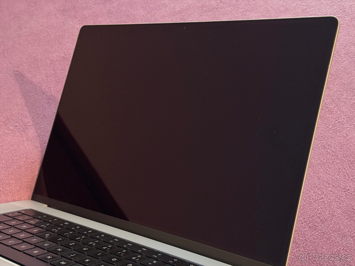 Macbook Pro 16" 2021 M1 16GB 512GB - 6