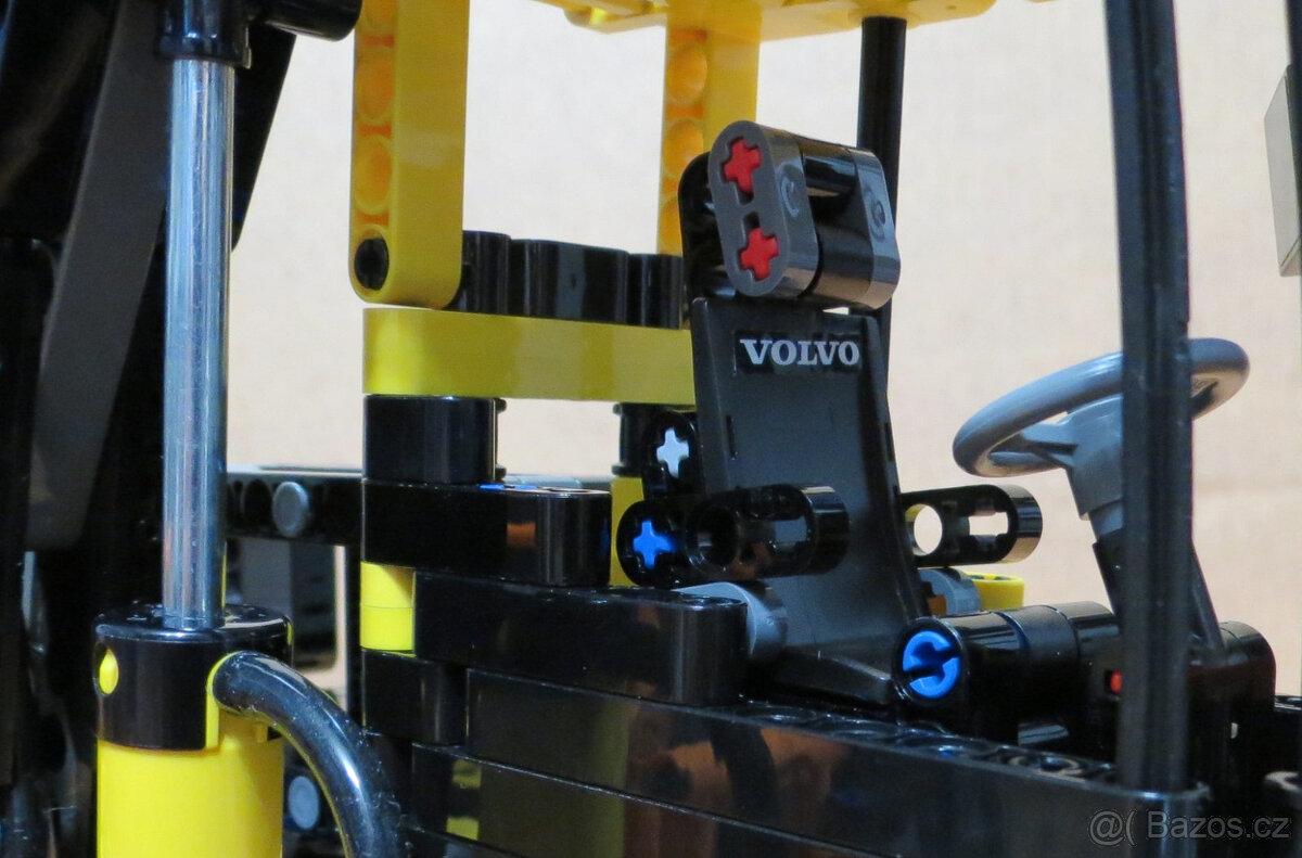 LEGO 42053 Volvo EW 160E - 6