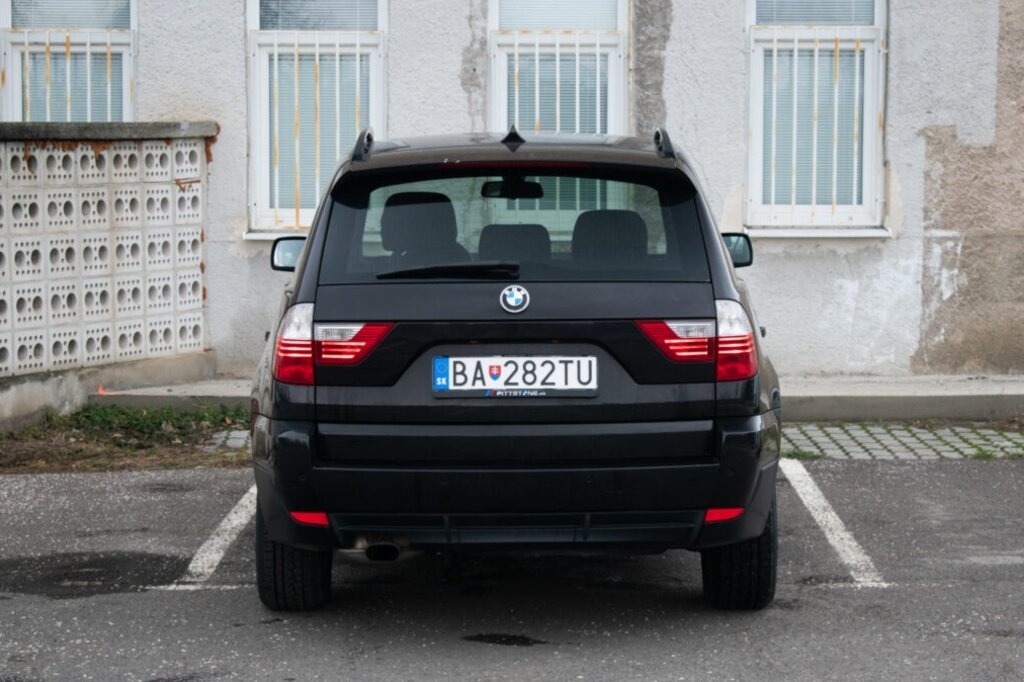 BMW X3 xDrive 2.0d A/T - 6