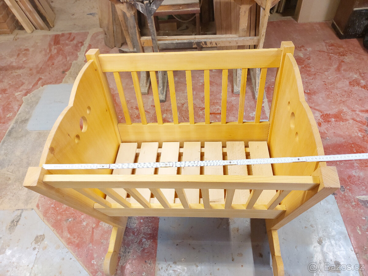 Nová dětská kolébka z masivního dřeva - 6
