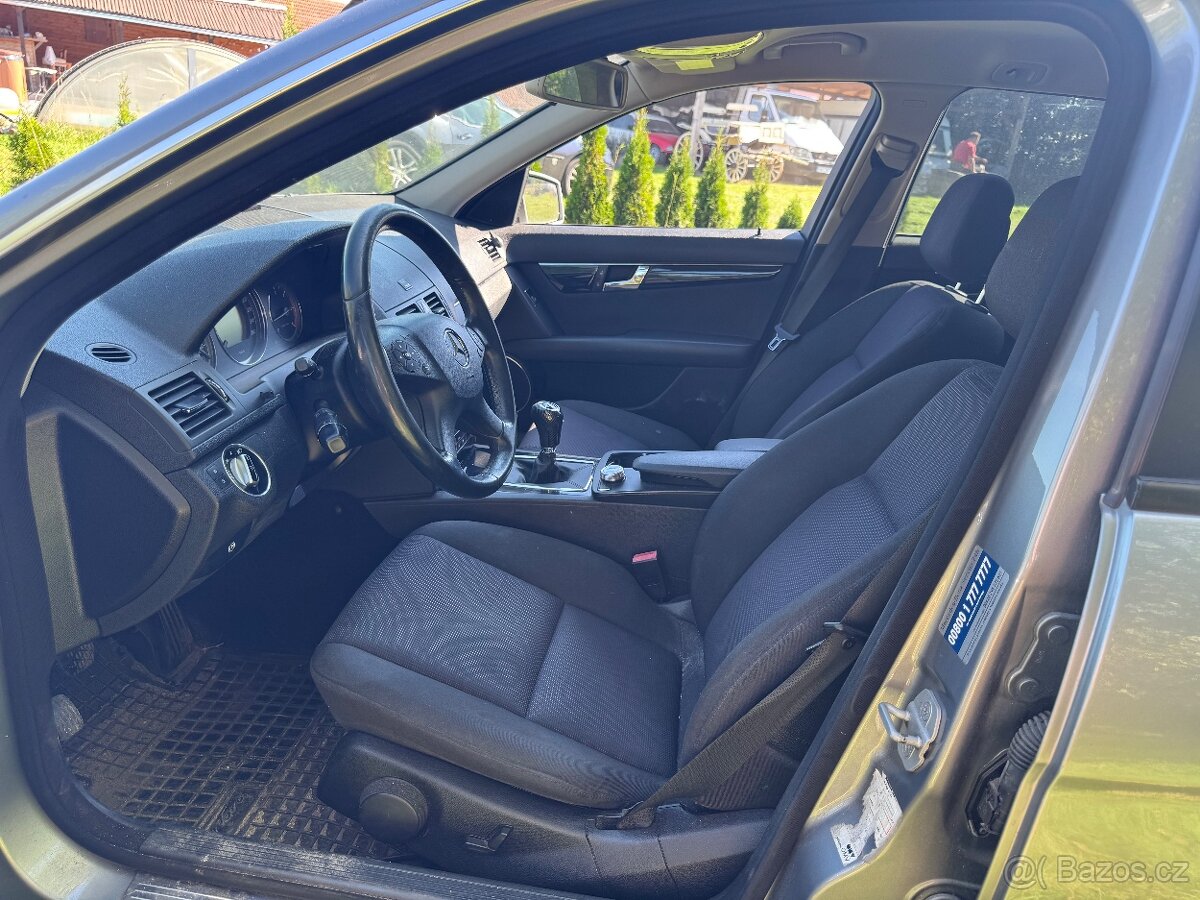2012 Mercedes W204 C220 - 6