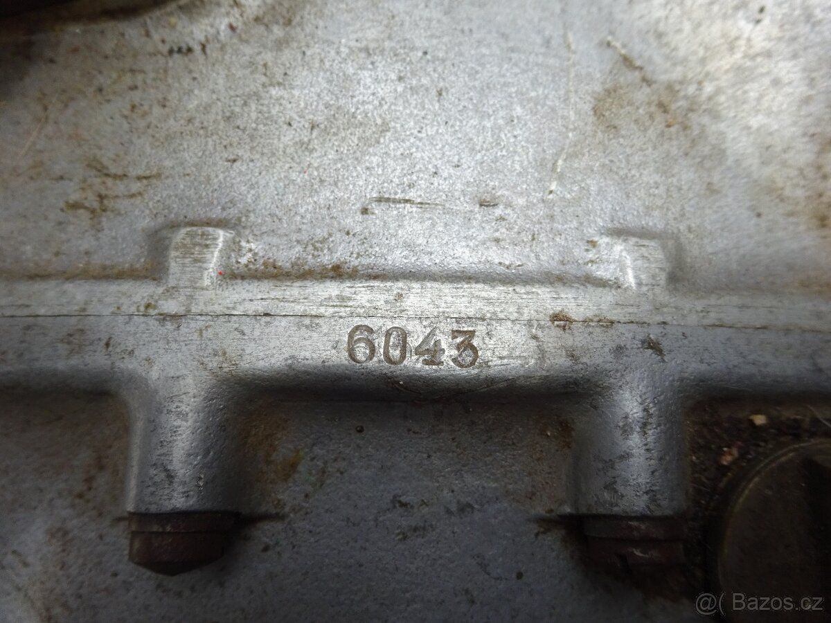 OGAR 4 předválečný - motor - 6