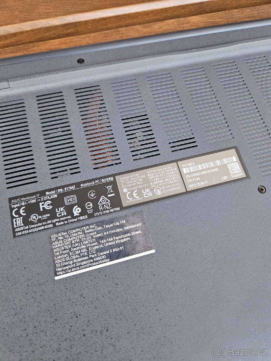 Asus Vivobook 17" - 6