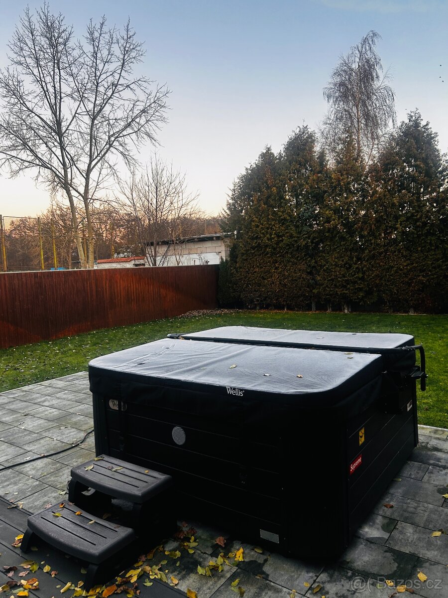 Akrylátová výřivka - 6