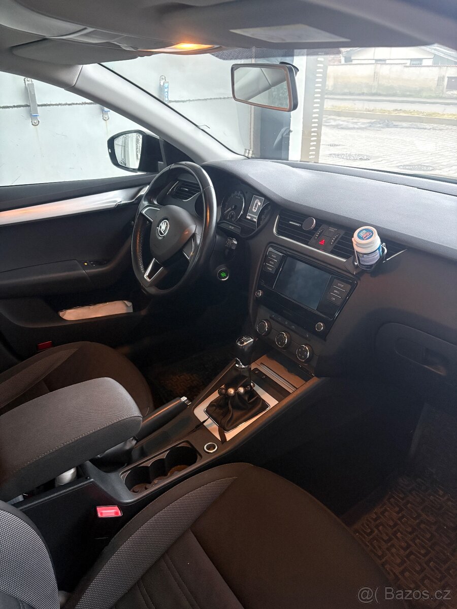 Škoda Octavia 1.6 TDi 85kw - 6