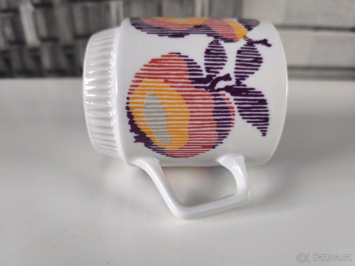 Retro hrnek "C" - Dubí, ČSSR - 6