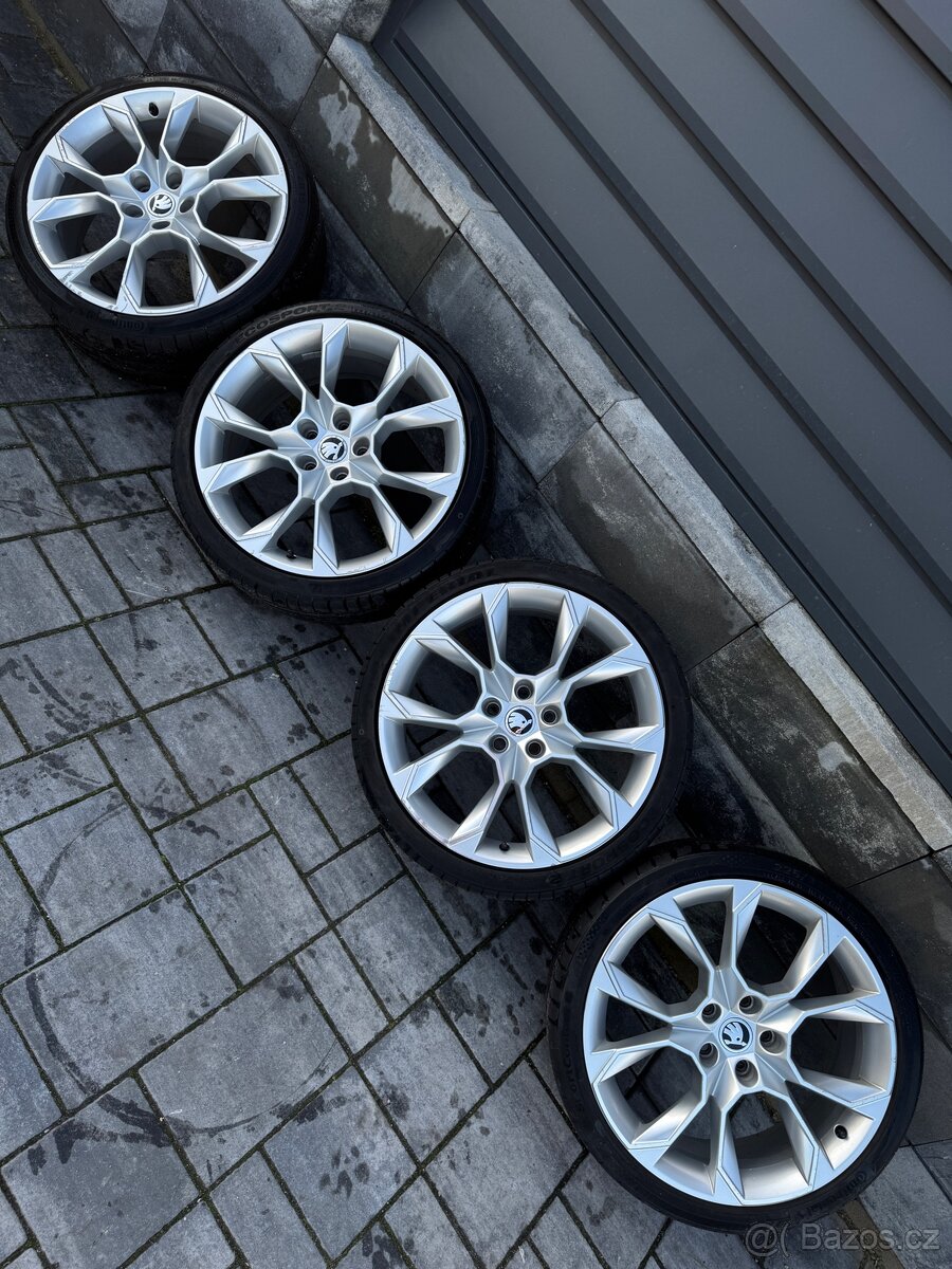 5x112 r19 Škoda EXTREME - 6