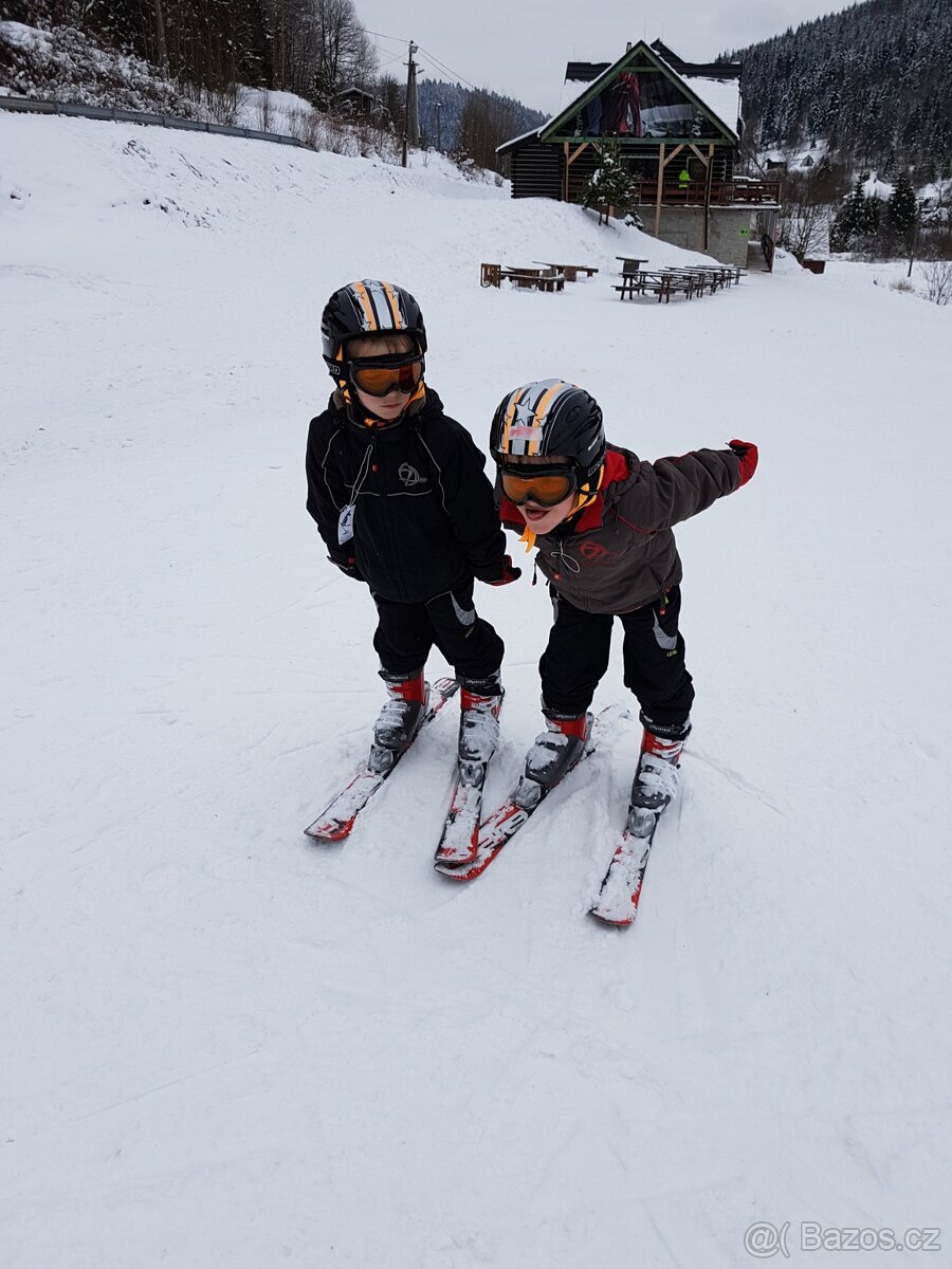 set lyže +boty+hulky+helma - 6