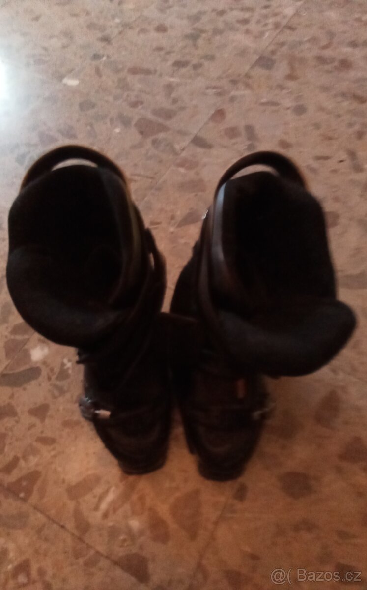 LYŽE SJEZDOVÉ+BĚŽECKÉ+BOTY PŘEZKÁČE+HŮLKY - 6