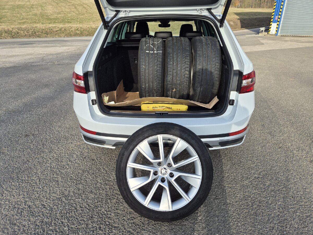 Škoda Superb Scout 12/2021 - 147 kW - 6