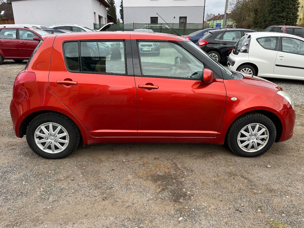 SWIFT +++++NOVÁ STK+PĚKNÝ STAV+++++ - 6