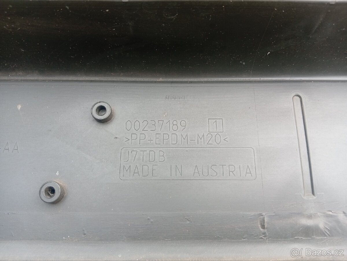 Ford fiesta mk7 maska - 6