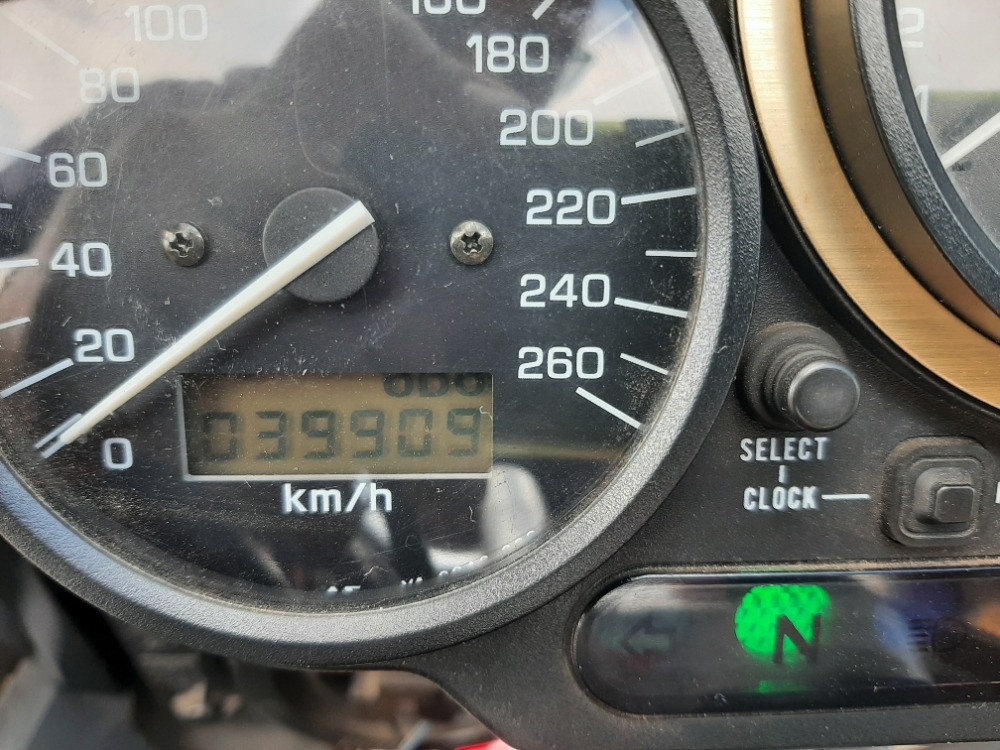 YAMAHA FZS 600 S FAZER - 6