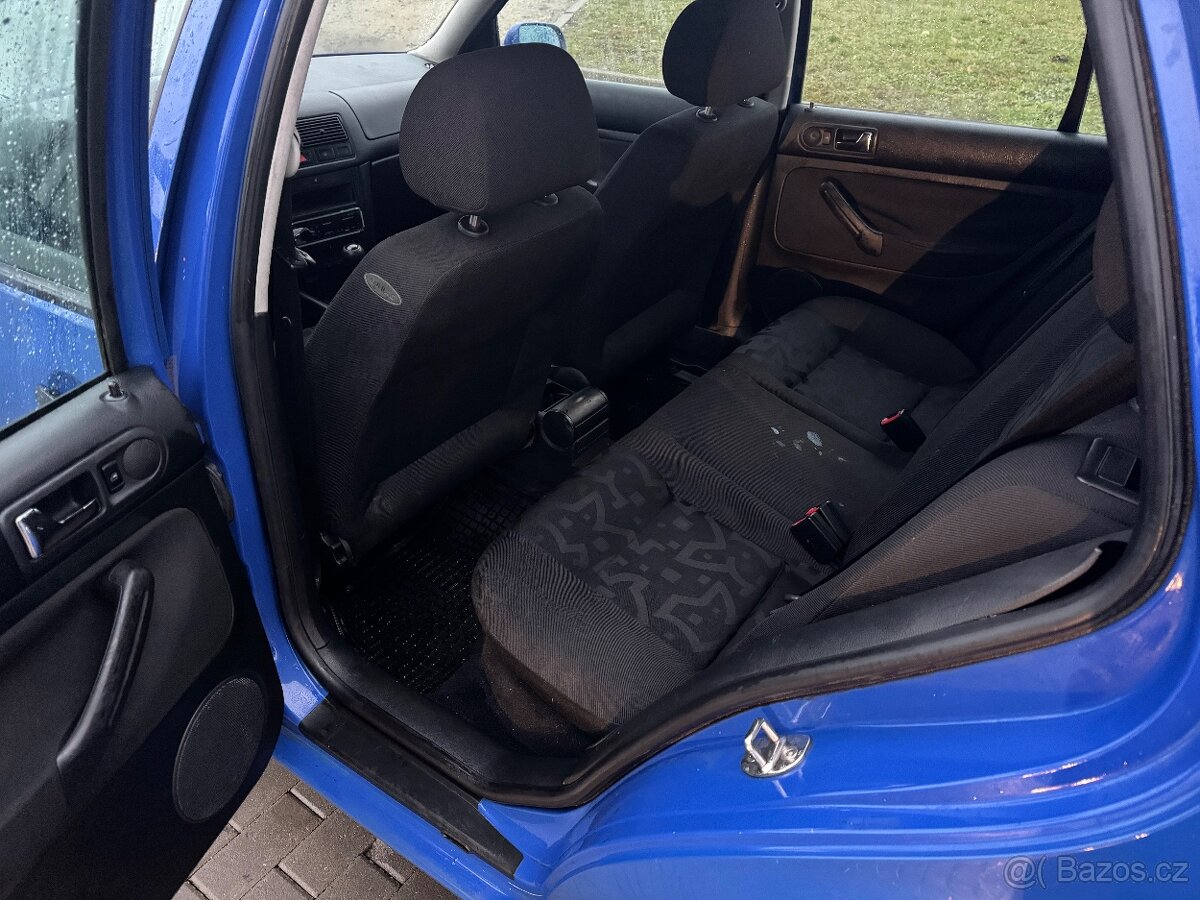 VW Golf 4 1,6i 74kW + letní sada - 6