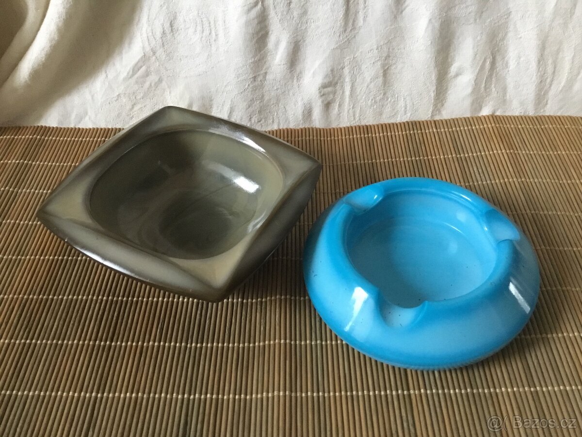 masivni dobovy popelnik 5 druhu - 6