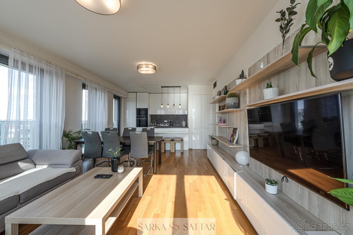 Pronájem krásného, světlého bytu 4+kk 116m2 plus zimni zahr - 6