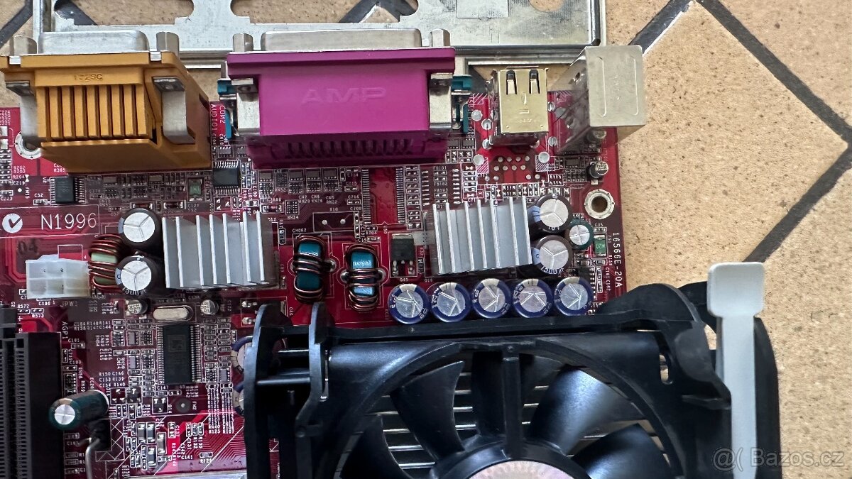 MSI 845E Max / Intel P4 2.66GHz / Socket 478 - 6