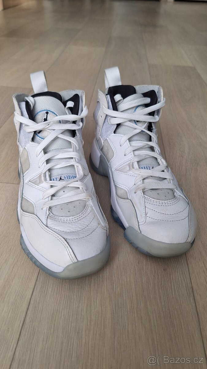 Air Jordan Jumpman Two Trey - 6