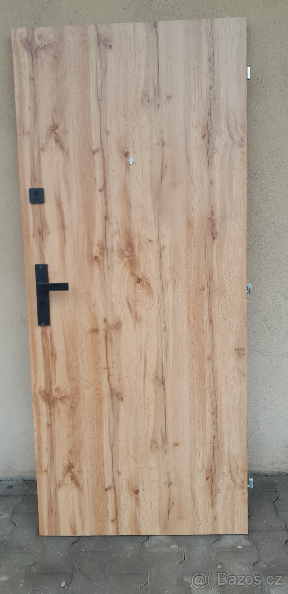 VCHODOVÉ DVEŘE 80,PRAVÉ VÍŠKA 195 CM KOMPLET VIZ. FOTO - 6