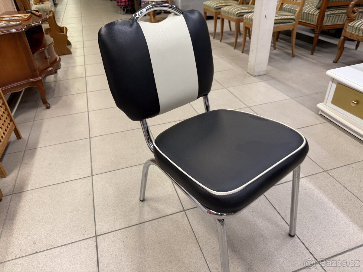 10 kusů chromovaných ,,Amerických" židlí - 6