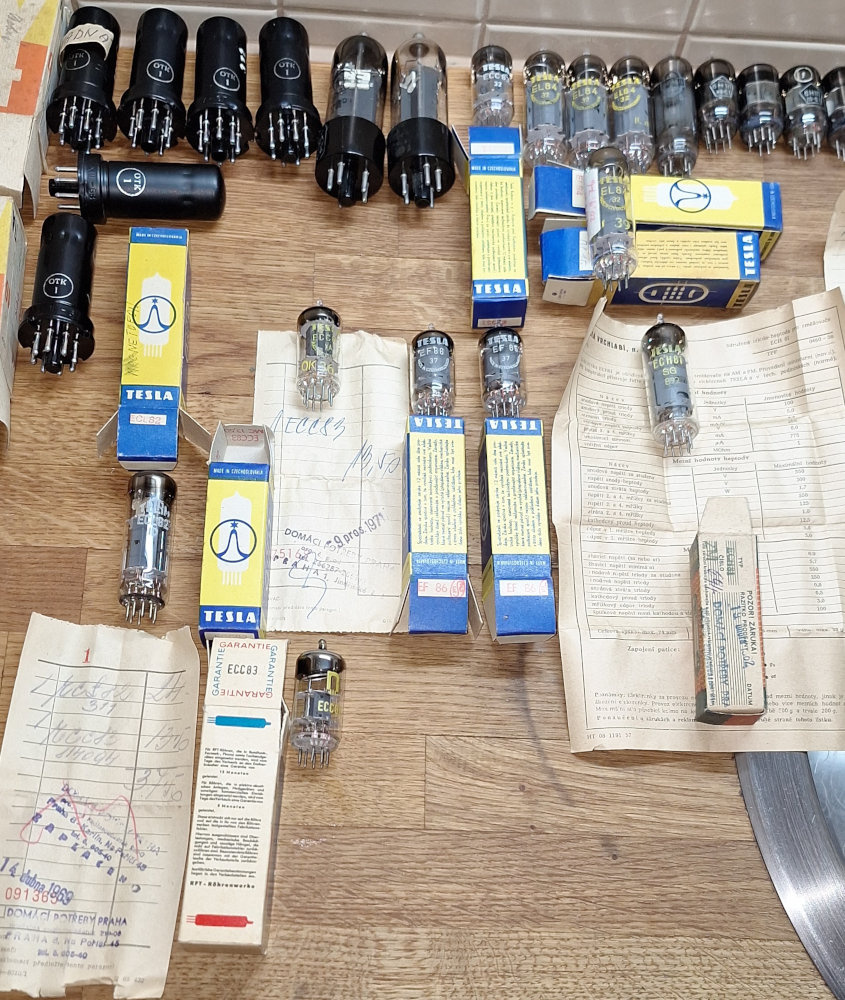 Elektronky a další součástky - 6