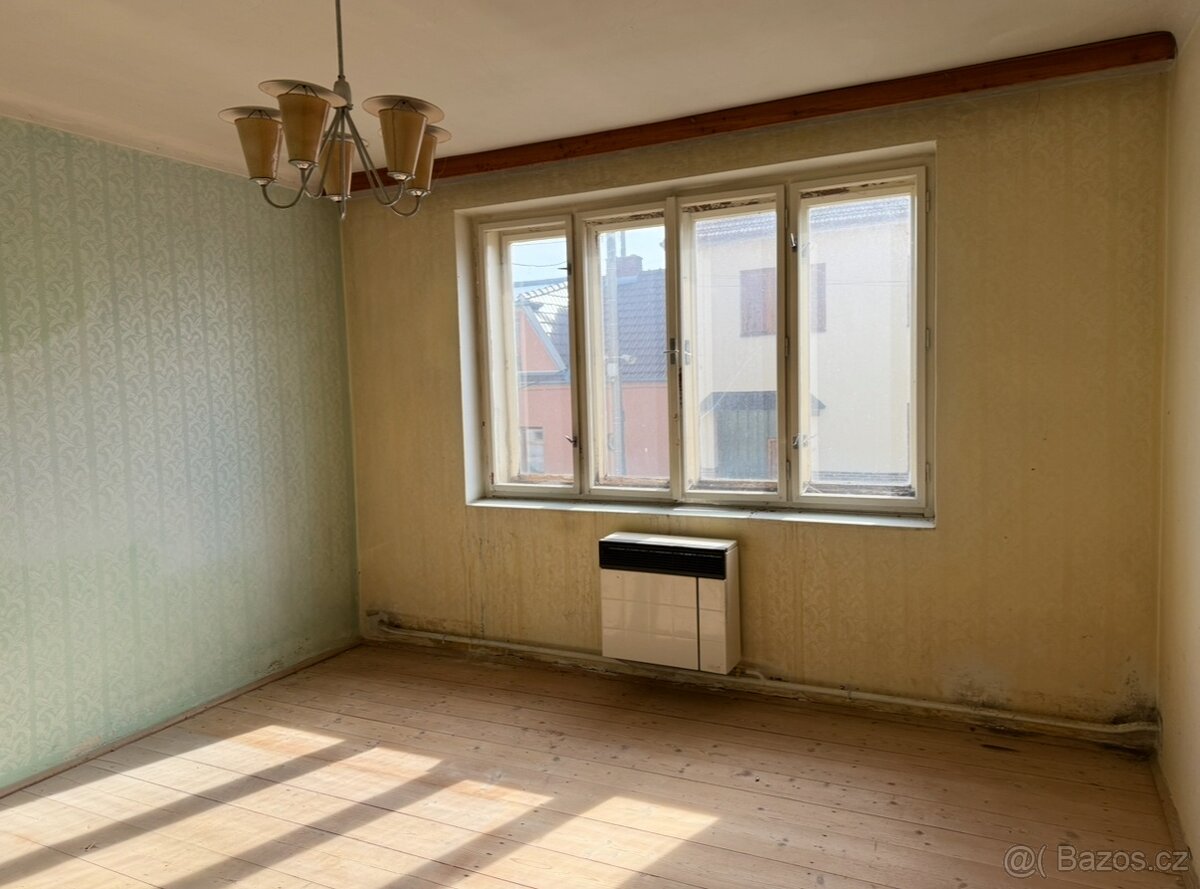 Prodej rodinného domu, pozemek 933 m² - 6