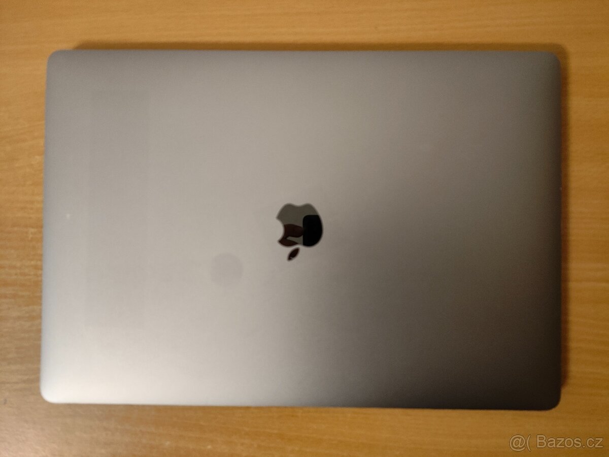 MacBook Pro 2018 A1990 – 16 / 256 - 6