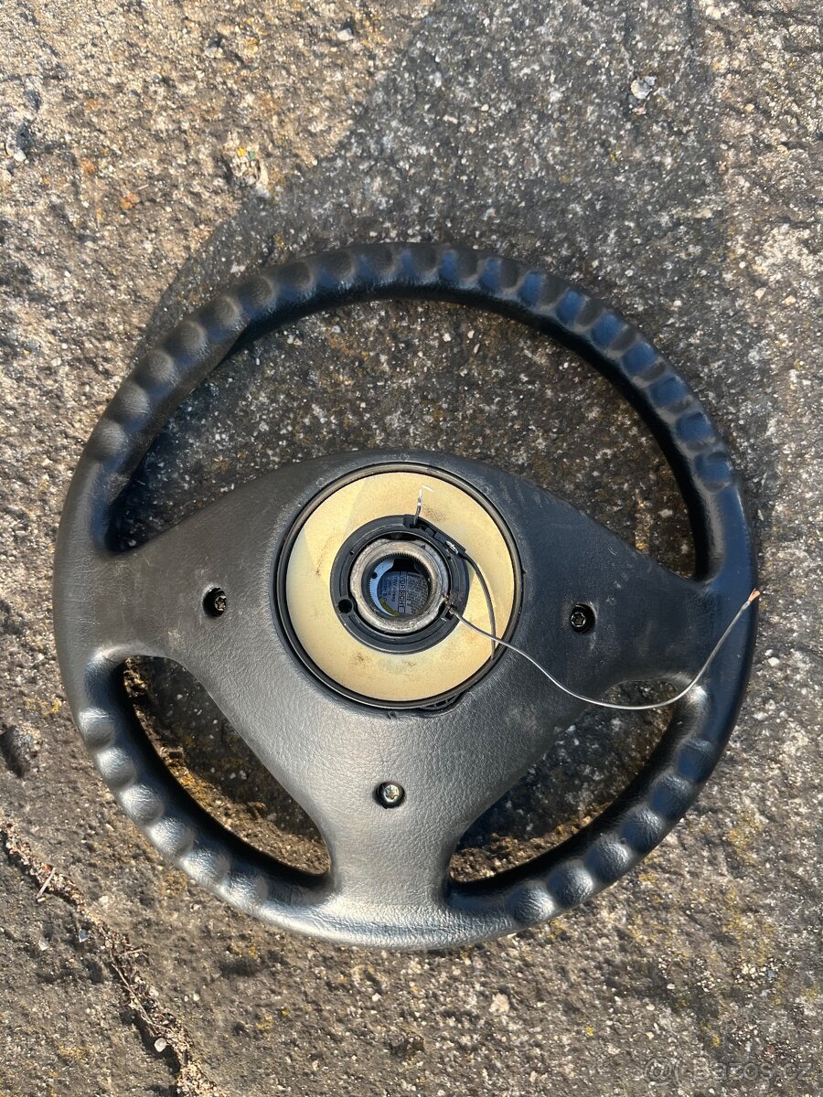 Tříramenný volant Seat, VW, Škoda atd - 6