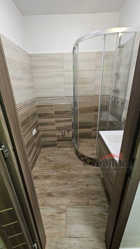 Pronájem bytu 2+1 v Opavě - Kateřinkách - 6