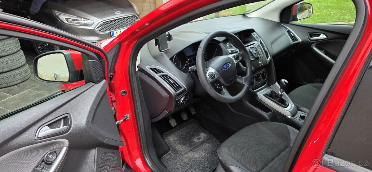 Ford Focus 2011 Titanium 1.6 TDCi - 6