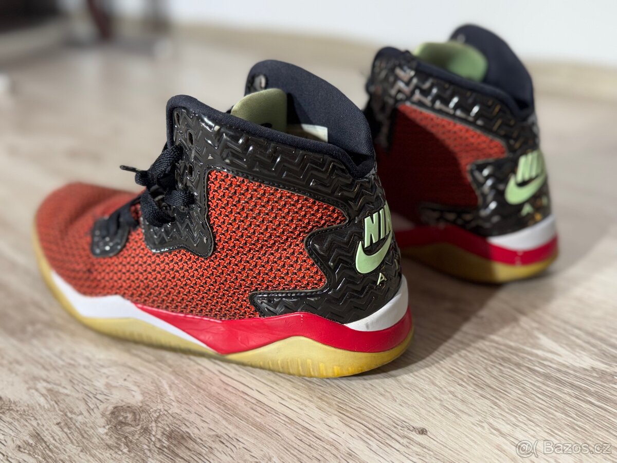 Jordan Super Fly.5 - 6