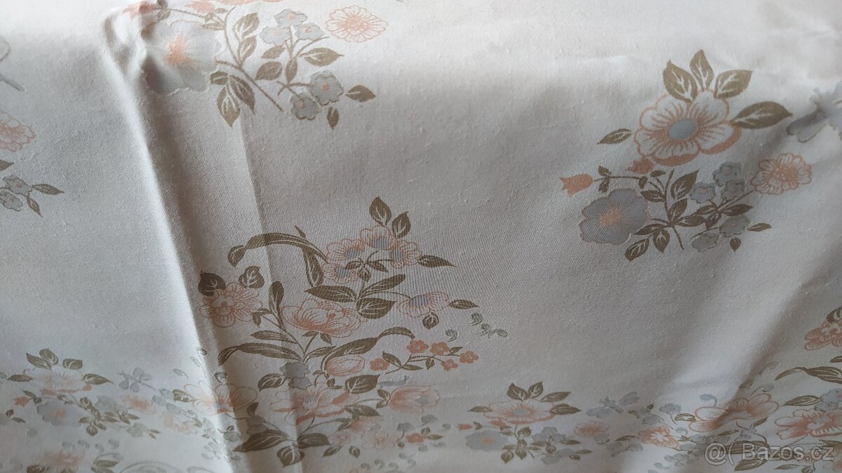 Nový ubrus sváteční - 6