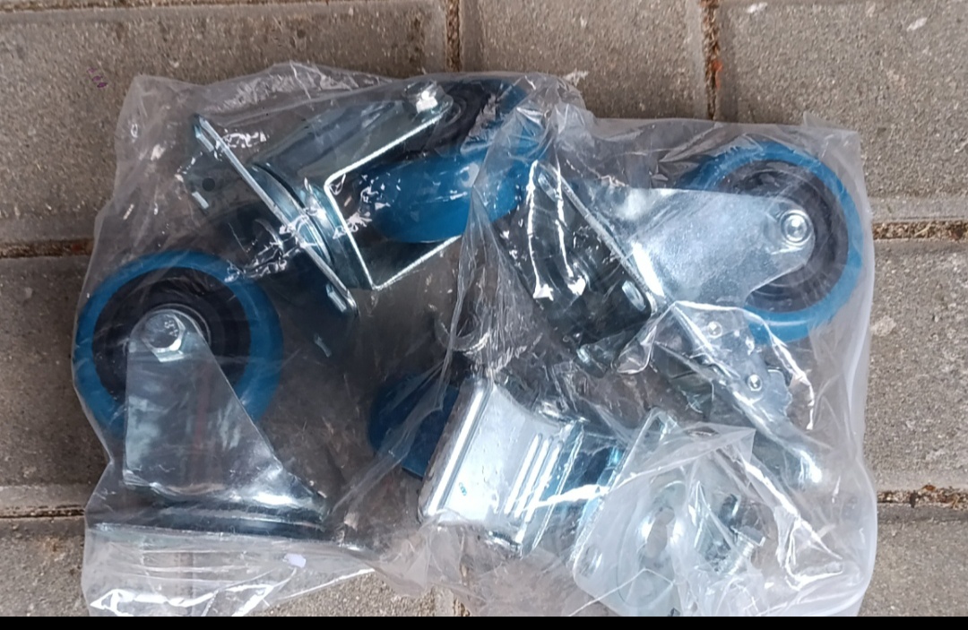 Prodám nové Case na WASH 19x15 Wat - 6