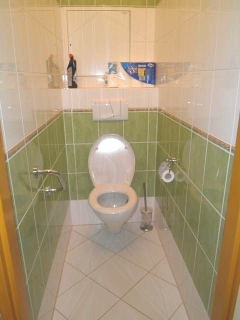 1 studentka ke stud. do 2.lůž. popoje v 3+1, balkon, centrum - 6