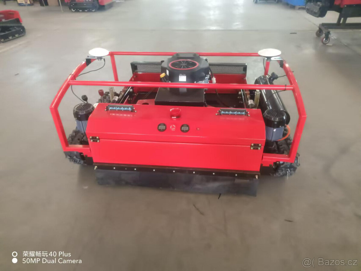 RC ovladaná svahová mulčovací sekačka SKK 80, Hybrid - 6