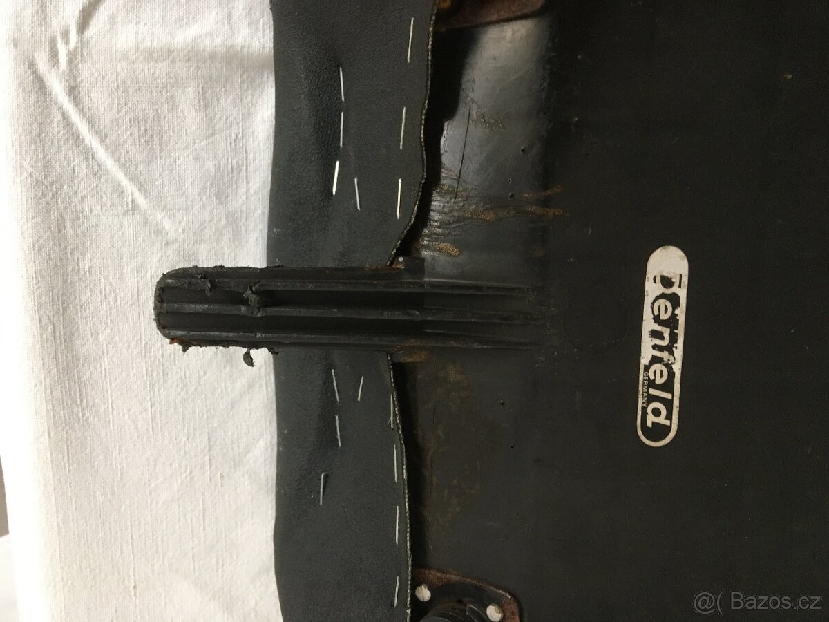 Dvousedadlo BMW R2V - 6