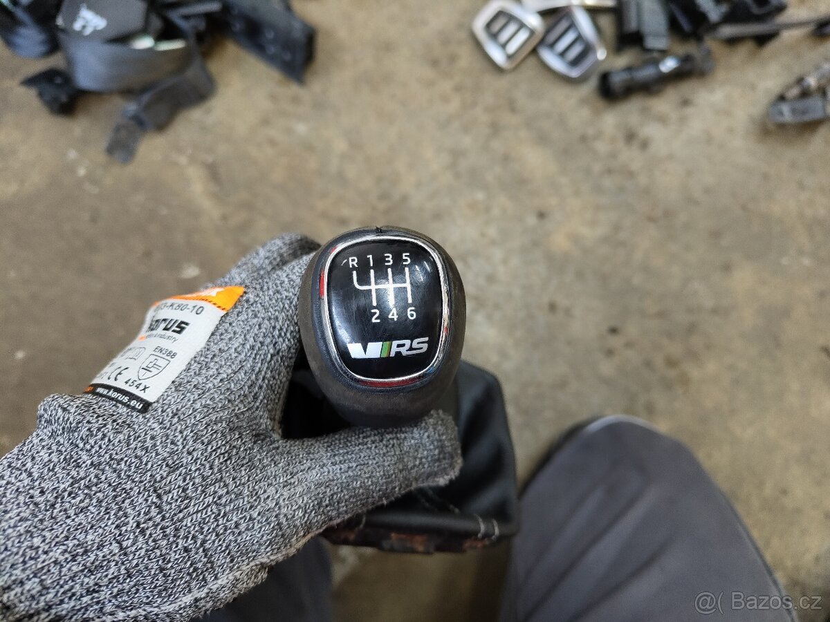 Elektronika interiéru Octavia III - 6