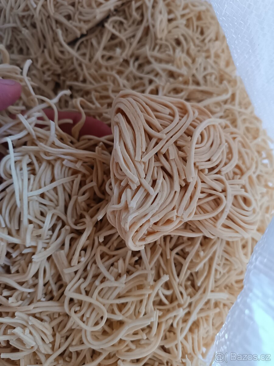Nudle 20 kg 320 Kč 1 kg 16kc - 6