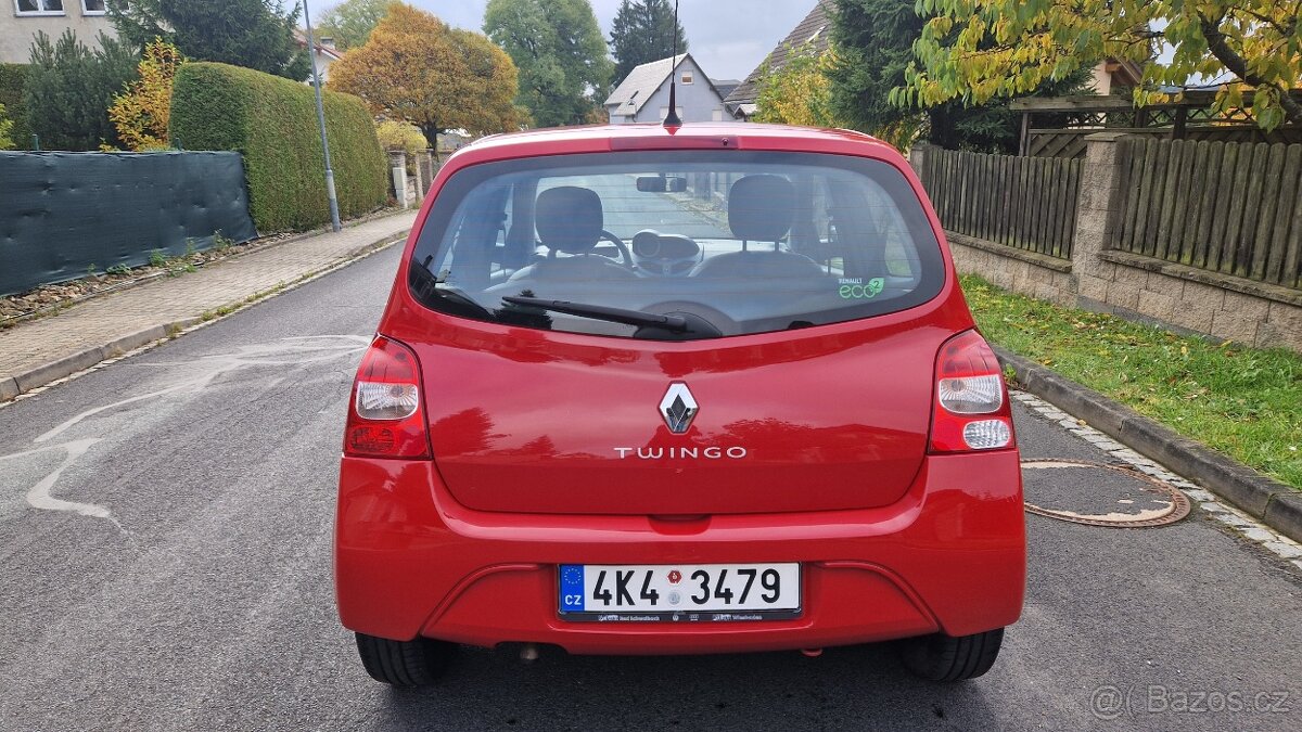 Renault Twingo 1.2i 55Kw Klima,Centrál na DO,Zimáky TOP - 6