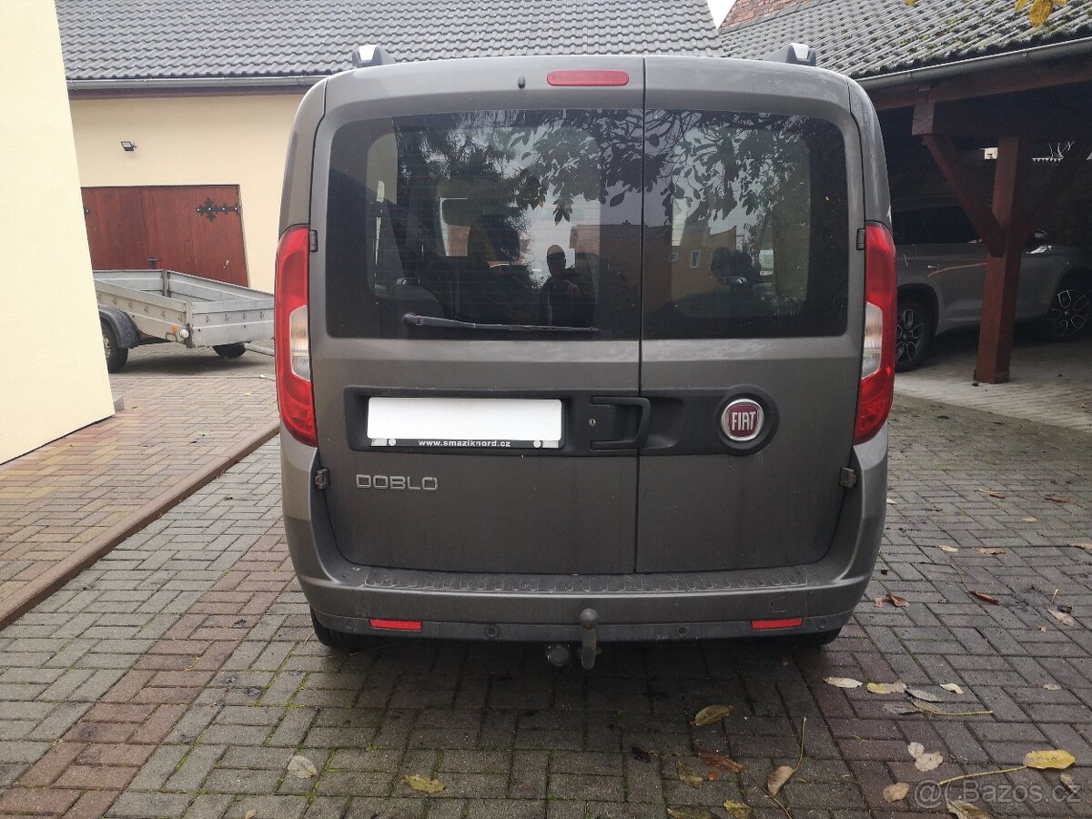 FIAT DOBLO R.V.2016 DIESEL 1.MAJITEL/ČR/5.MÍST/5DVEŘÍ - 6