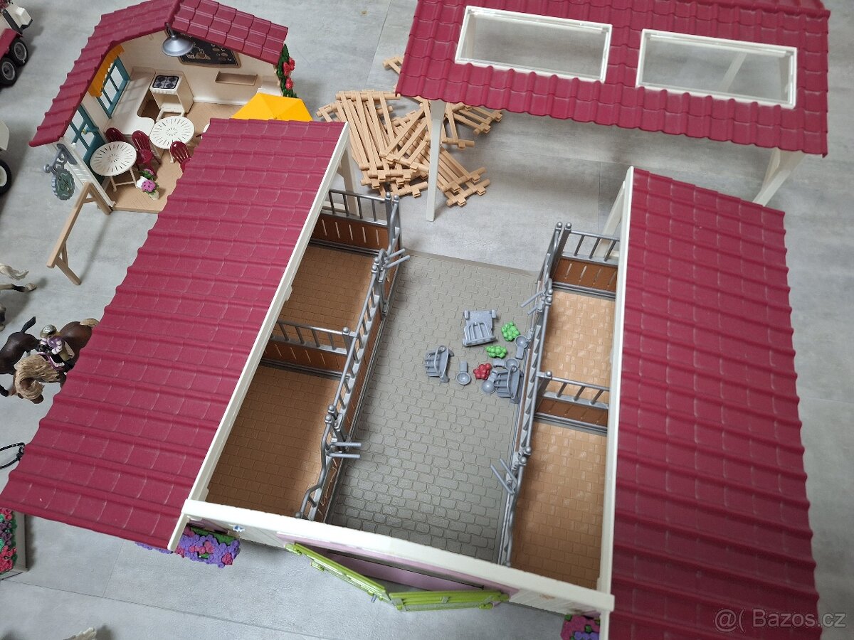 Schleich stáj s příslušenstvím, auto s koňským přívěsem, san - 6