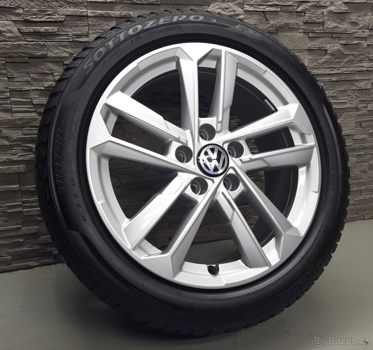 17" Originál Audi A3 5x112 VW Škoda zimní pneu 5-6mm - 6